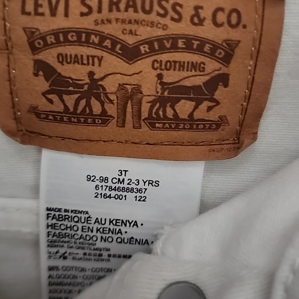 Girls White‎ Levi's trucker jacket size 3t
